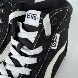 Vans Sk8-Hi High-Top Sneakers 🖤🤍 Womens sz 8.5